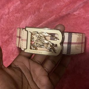 Burberry belt size